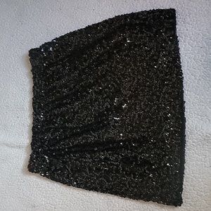 Women's Black sequence skirt size XL